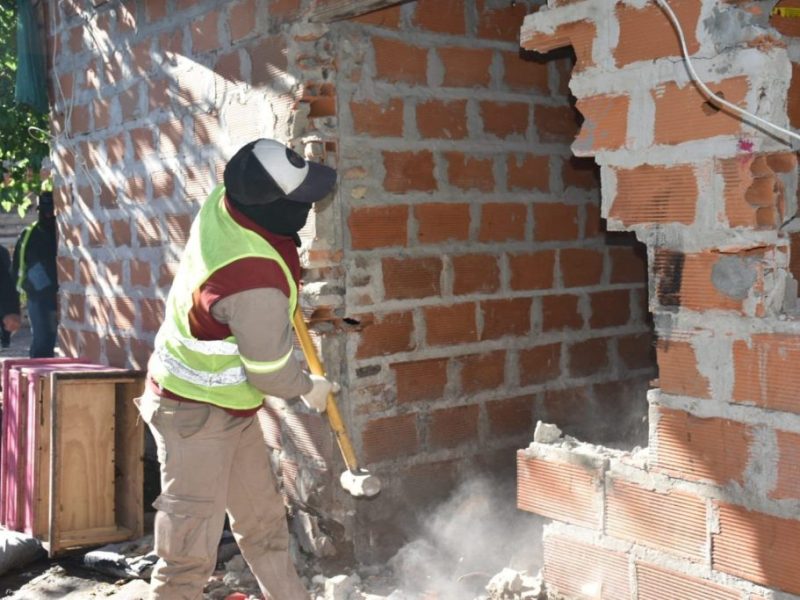 Cococcioni supervisó el derribo de un nuevo búnker de venta de estupefacientes en Rosario