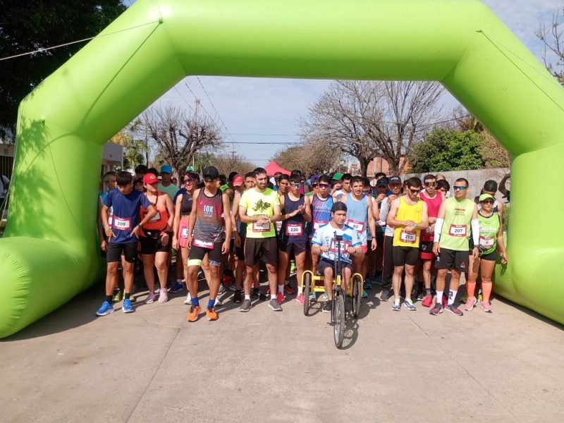 Avellaneda: Demis Pochón y Marisol Tozzi volvieron a ganar en el campeonato de pedestrismo