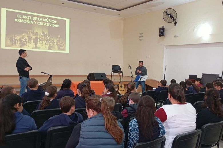 Villa del Rosario vive su primera Feria del Libro