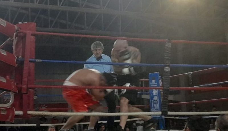 Wenceslao Mansilla ganó por nocaut técnico en Paracao