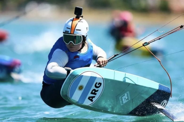 Paraná será sede del campeonato argentino de wing y kite foil