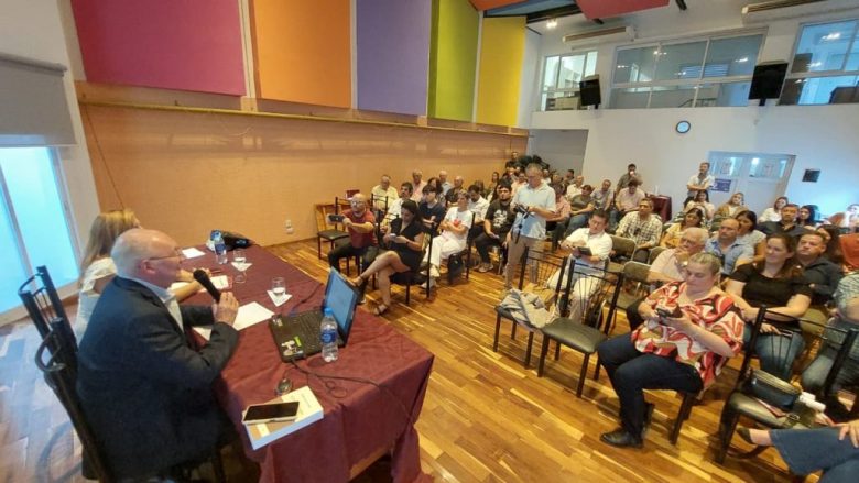 Vera debatió sobre el Juicio por Jurados