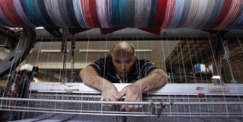 El empleo registrado en Argentina sufrió una fuerte caída en julio