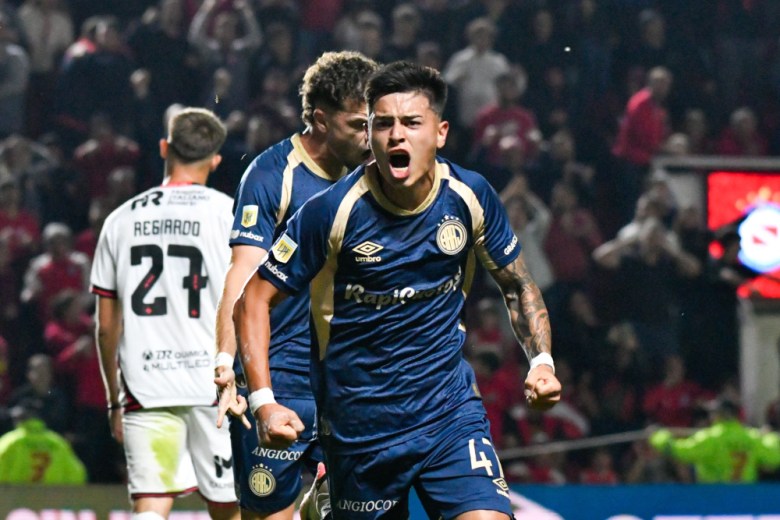 Newell’s recibió una lección de fútbol y goles por parte de Argentinos Juniors
