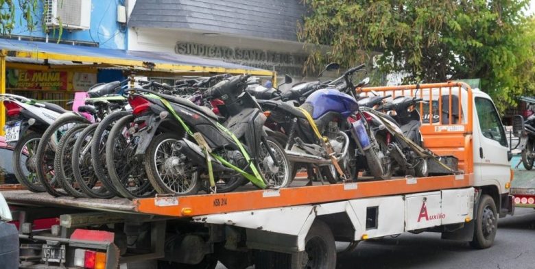 Santa Fe ciudad: sacaron 200 motos, 100 bicis y 30 autos de la Seccional 3ª