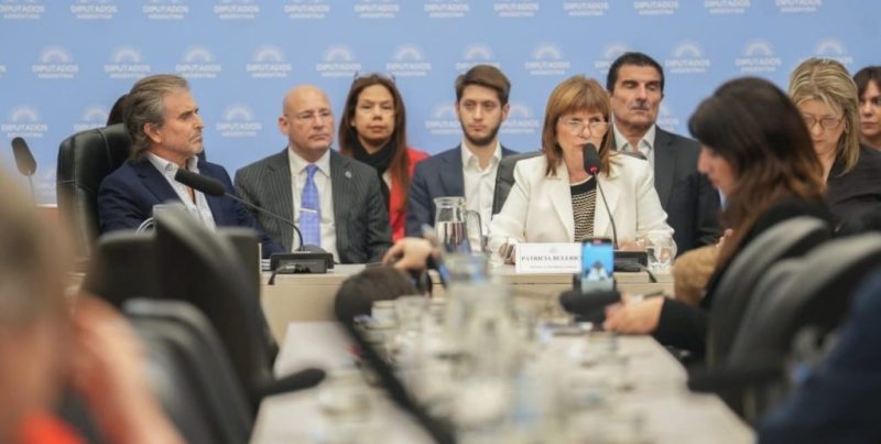 Con foco en Rosario: Bullrich expuso resultados y pidió el avance de leyes clave para 2026