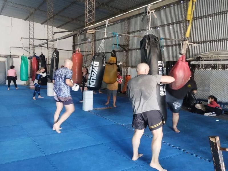Preparan la jaula para una noche de artes marciales mixtas en Paraná