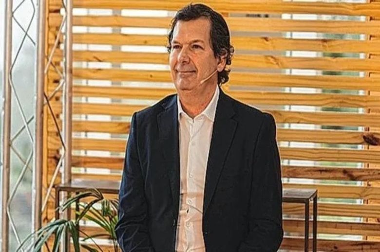 Con el futuro del DT en el foco, Adrián Bruffal asume como presidente de Patronato