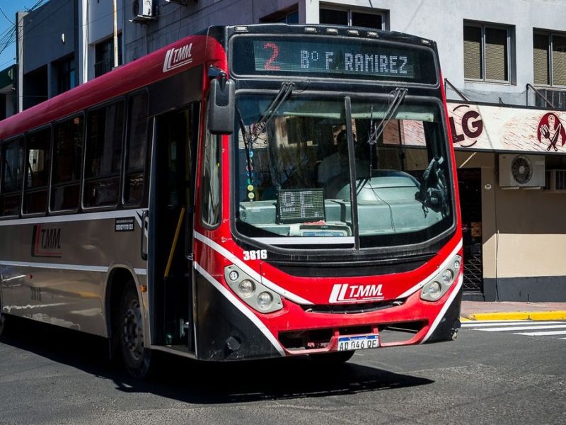 Los colectivos son gratuitos en la ciudad Paraná durante las elecciones