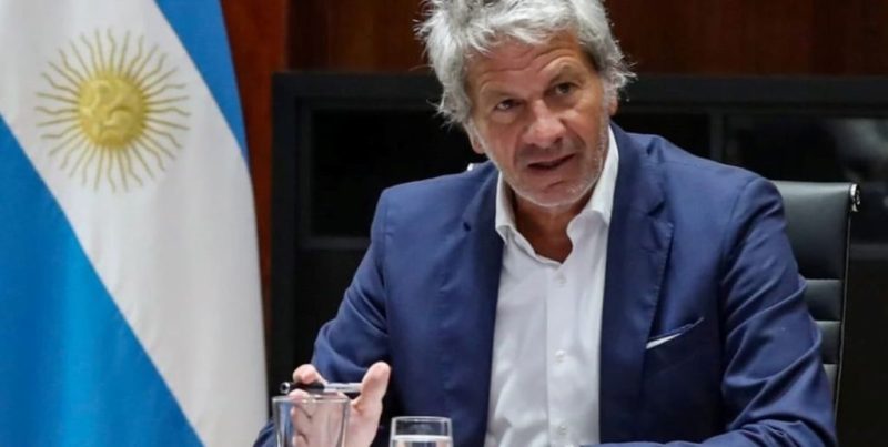 La recaudación nacional de septiembre 2025 cayó ,5 billones reales interanuales