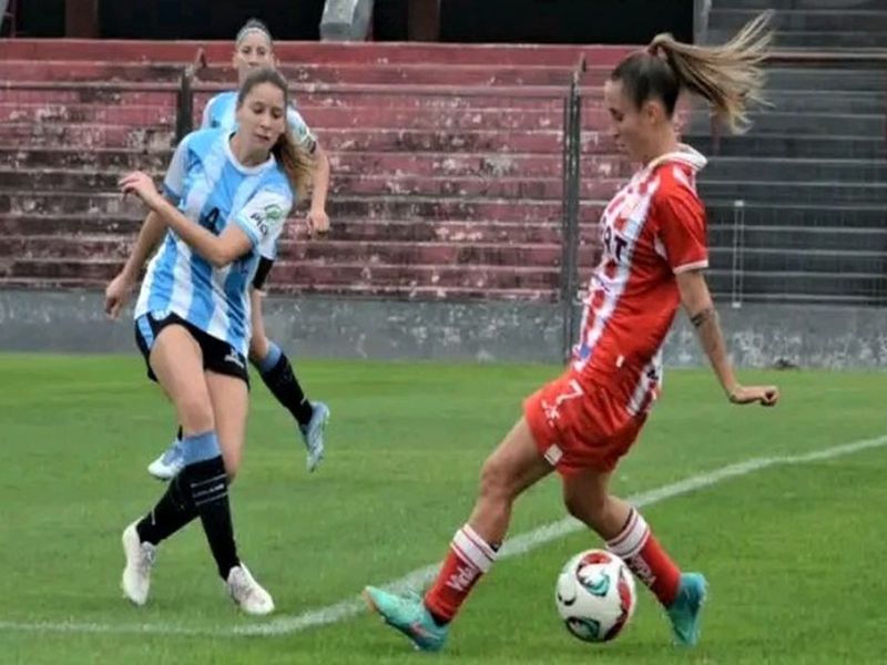 Unión y Belgrano definen el campeón de la Copa Túnel en fútbol femenino