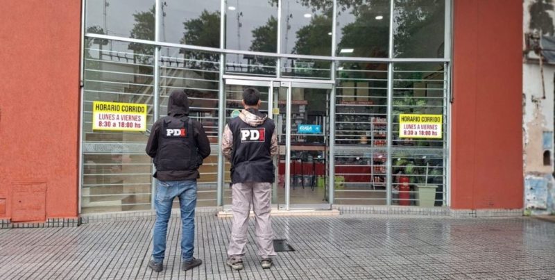 Allanamiento de la PDI en una casa de repuestos de la zona oeste de Santa Fe