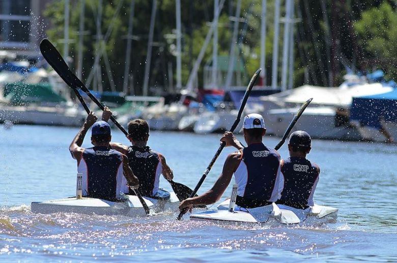La primera Regata Villa Urquiza-Paraná llega para quedarse