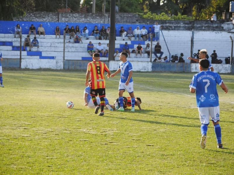 Sportivo Urquiza y Neuquén empataron en el inicio del Torneo Regional Amateur