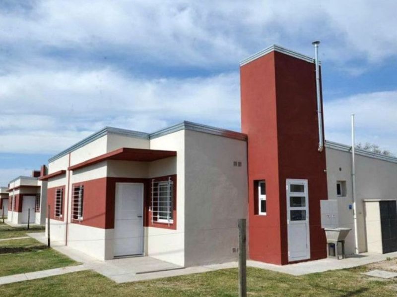 Titulares de viviendas construidas por el IAPV reclaman por el incremento en las cuotas