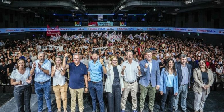 Scaglia y Pullaro cerraron la campaña en Rosario