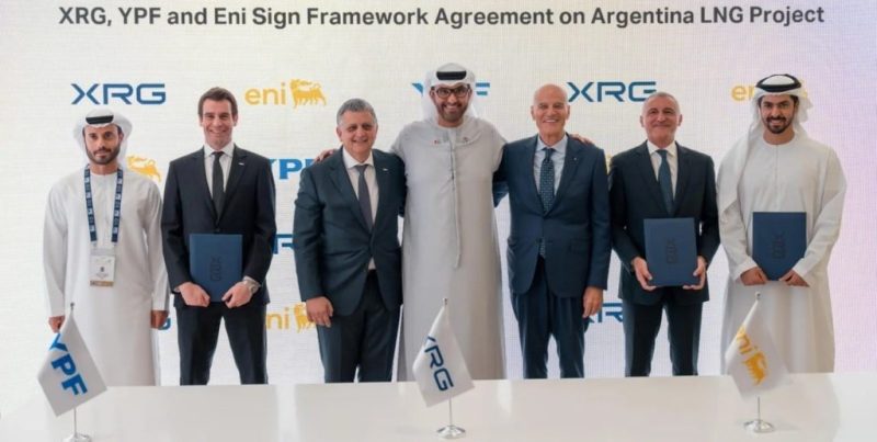 YPF firma acuerdo con Emiratos Árabes Unidos para impulsar inversiones y exportaciones de GNL argentino