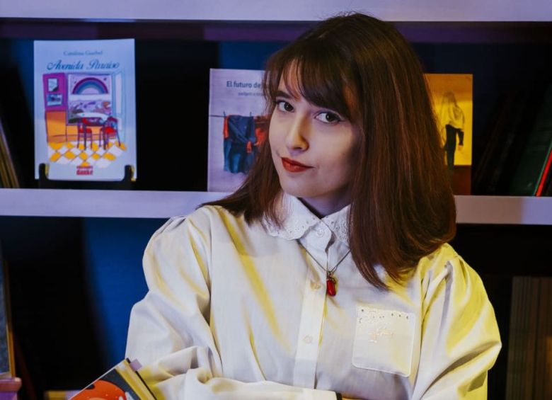 El hábitat del fuego: debut literario de  Ana Dragone