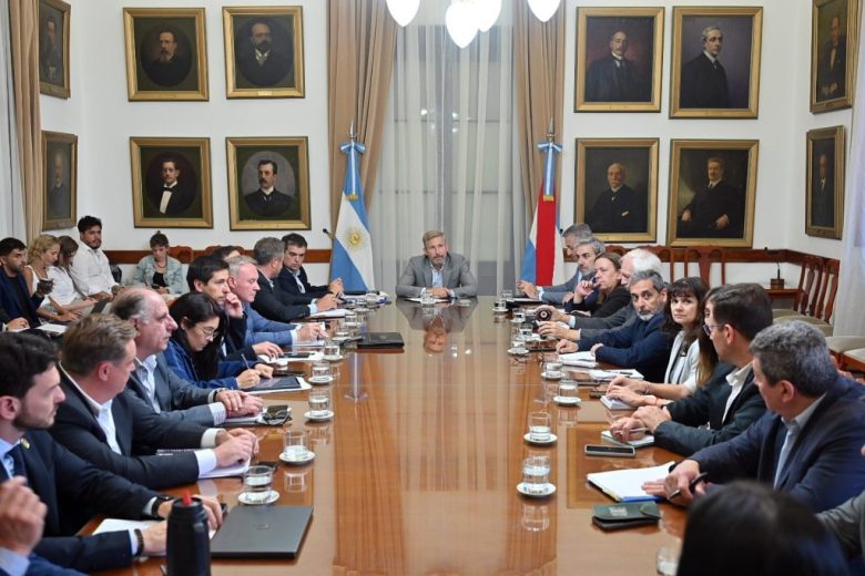 Vehículos, digitalización y viviendas en Entre Ríos: ejes de la reunión de Gabinete