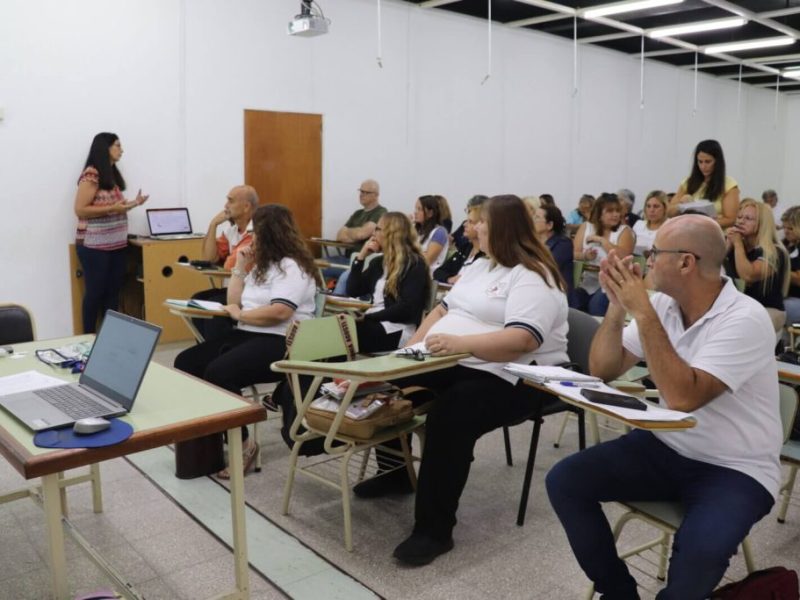 Convocatoria abierta para directivos de escuelas secundarias de toda la provincia