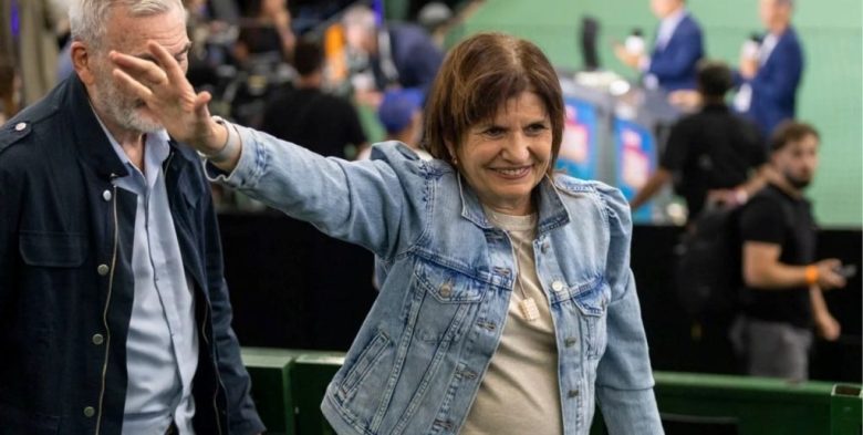 Patricia Bullrich presentó su renuncia como ministra de Seguridad de la Nación