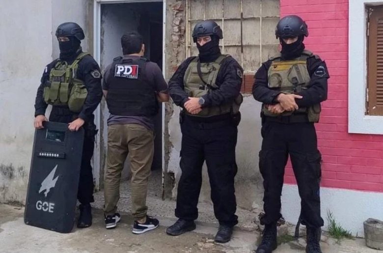Cayó en barrio Barranquitas el presunto autor de un millonario robo ocurrido en Entre Ríos