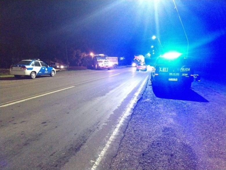 Accidente en el norte provincial: un camión se despistó por la lluvia y fallas en el limpiaparabrisas