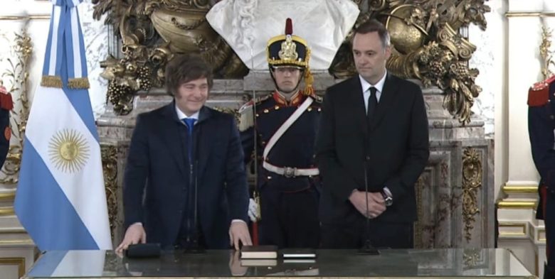 Manuel Adorni juró como nuevo jefe de Gabinete de la Nación