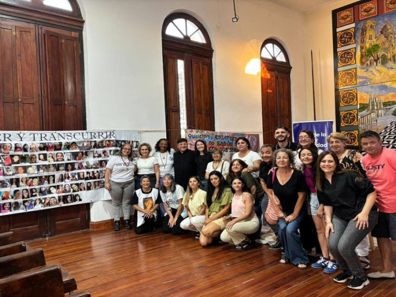 Se realizó una muestra sobre casos de femicidios en Victoria