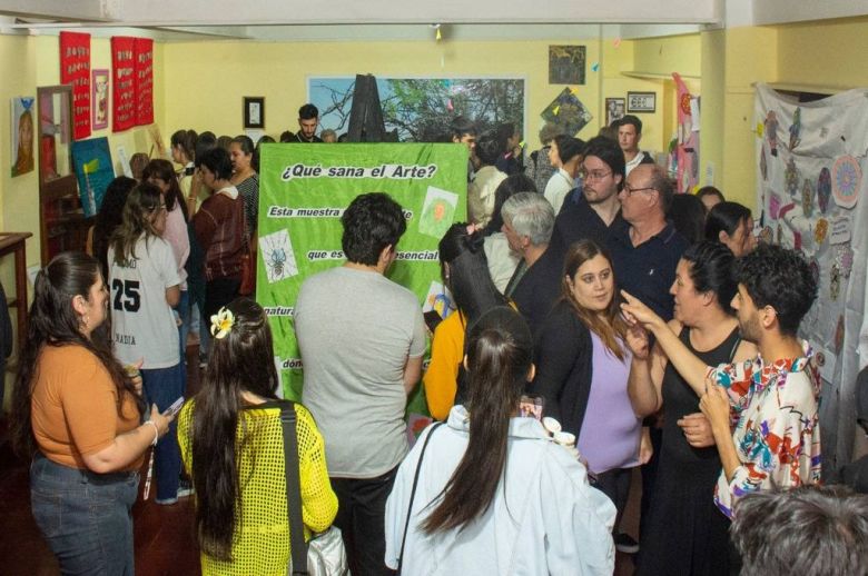 Jornada de arte, historia y salud mental en Victoria