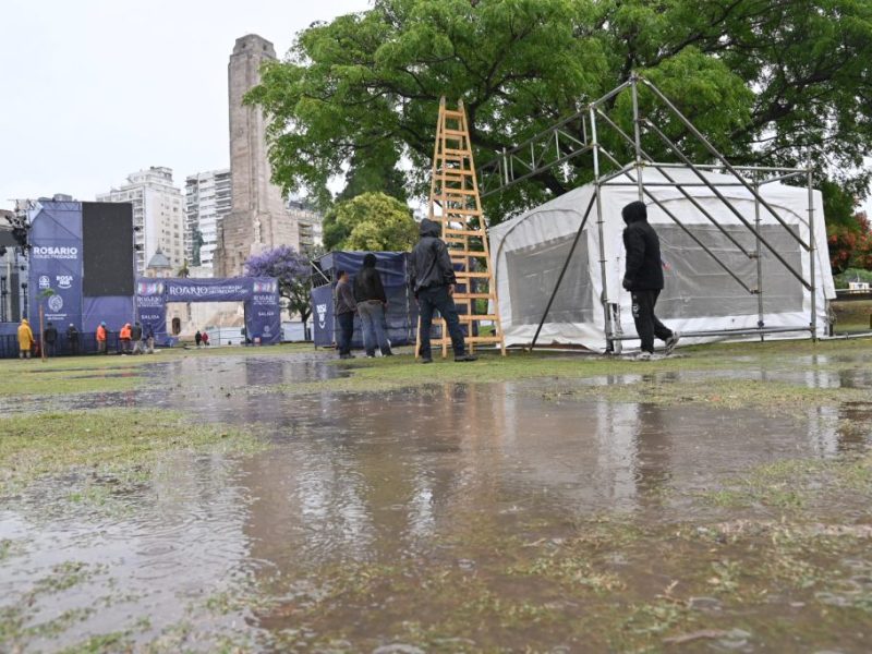 Rosario: debido a las condiciones climáticas se posterga el inicio de la Fiesta de Colectividades