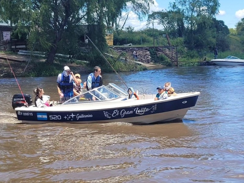 22 equipos participaron del Encuentro de Pesca Embarcada para Niños «Agustín Ovando»