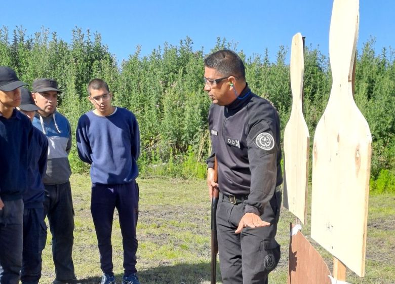 Práctica de tiro y circuito de combate en Villaguay