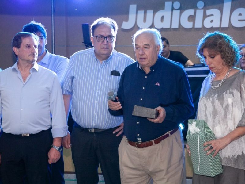 Reconocimiento a Rafael Gutiérrez en el Día del Judicial