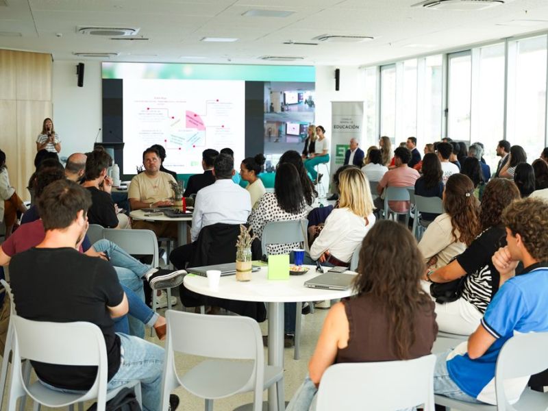 Taller educativo: debate sobre el futuro de la escuela secundaria