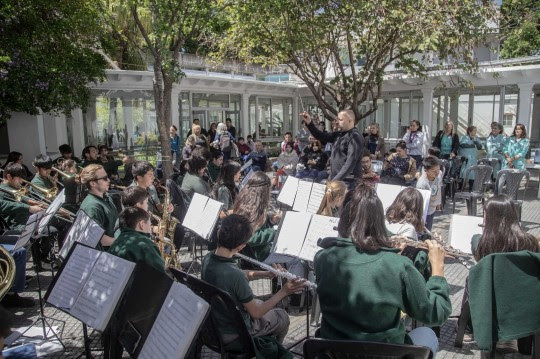 La Municipalidad de Rosario y la Escuela de Música de la UNR sellan un convenio para fortalecer la formación académica