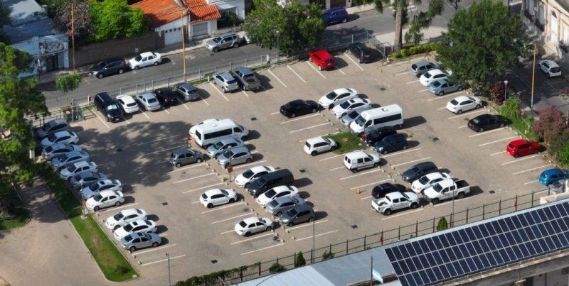 Aumentan el presupuesto para el combustible de la flota oficial santafesina