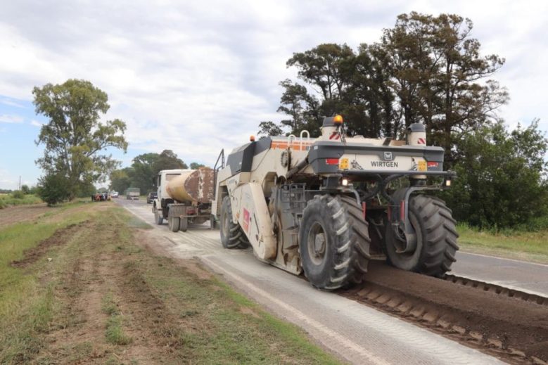 Invierten más de $ 5.500 millones para reparar rutas del sur de Santa Fe