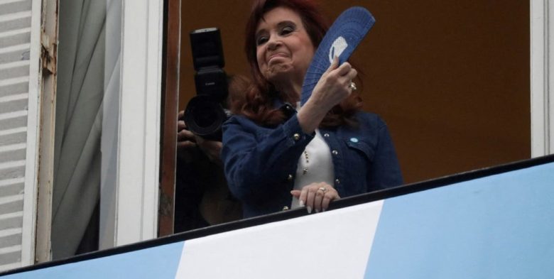 Cristina Kirchner evoluciona favorablemente tras cirugía de apendicitis