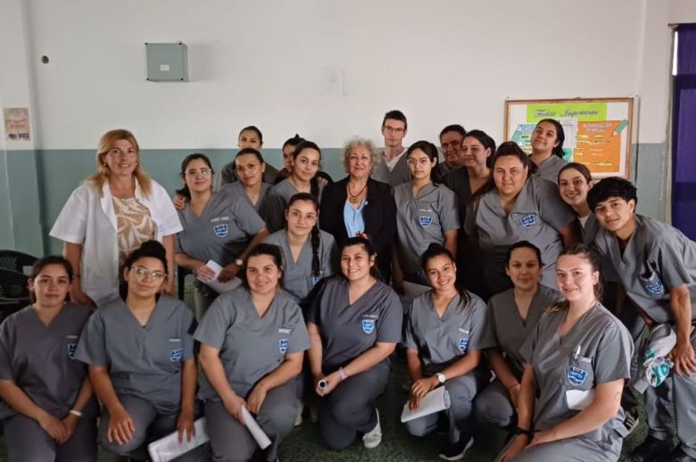 El Centro Regional de Simulación Clínica capacitó a más de 270 docentes y estudiantes de enfermería