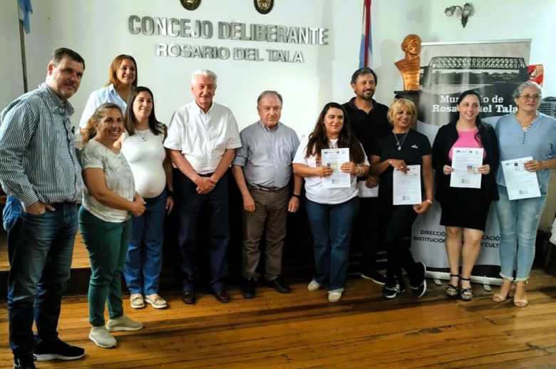 Programa de capacitación para incorporar guías de la naturaleza