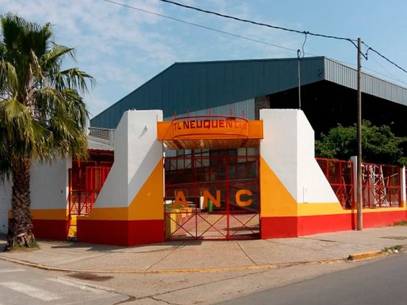 Noche de rock en Club Neuquén, de Paraná