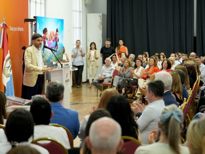 Se presentó «Vax Team», el programa para recuperar la vacunación en niños