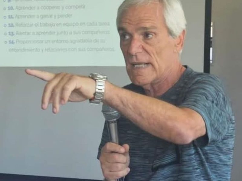 Gerardo Salorio brindó una capacitación en fútbol formativo