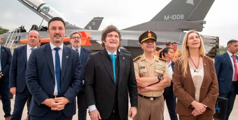 Petri renunció a su cargo tras la presentación de los F-16: Presti lo reemplazará