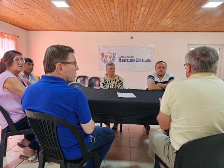 Marcelino Escalada: Borla firmó convenio para la mejora de caminos rurales