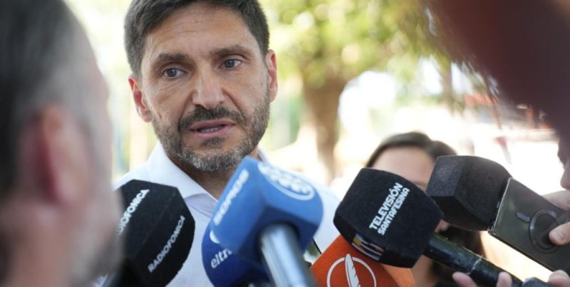 Pullaro aseguró que Santa Fe garantizará salarios estatales por encima de la inflación sin afectar el plan de obras