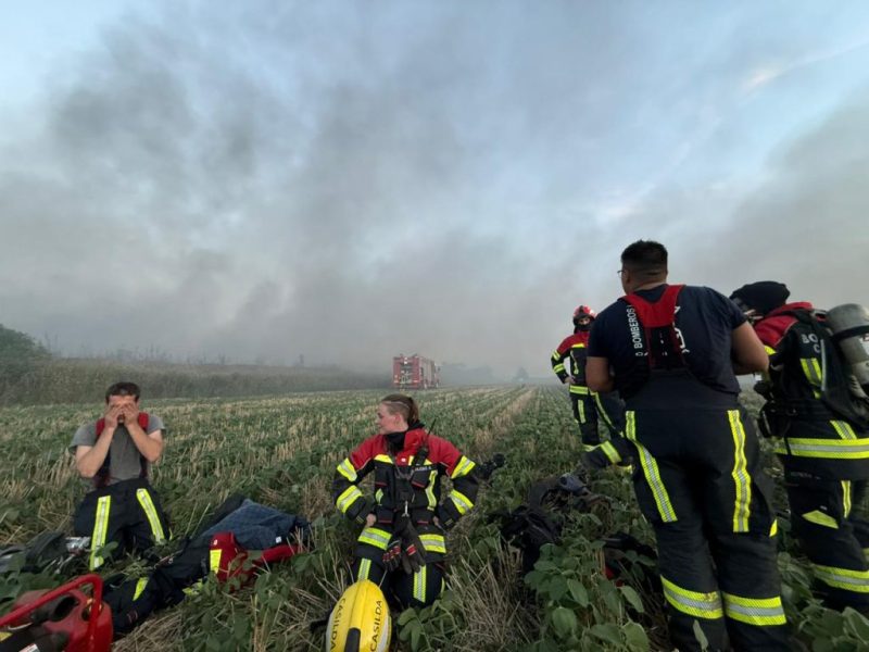 Incendio de grandes magnitudes en el vaciadero municipal de Casilda