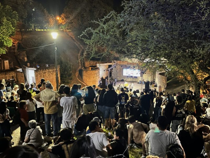 Al ritmo de la cumbia, pasó la primera noche de Música en el Anfiteatro