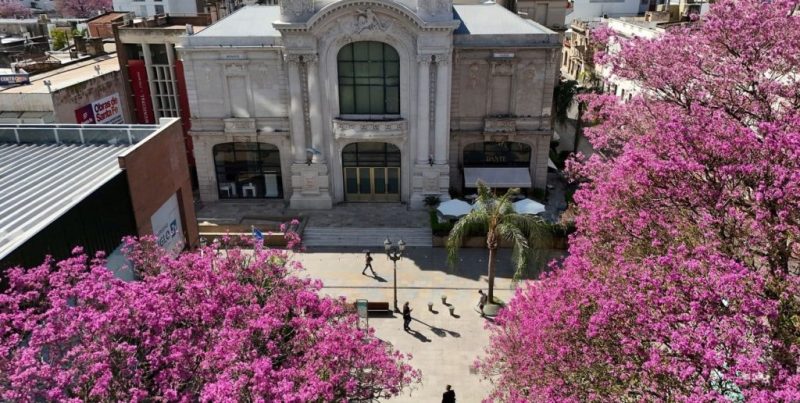 Fracasó la licitación para obras en el hall del Teatro Municipal de Santa Fe; el municipio evalúa alternativas